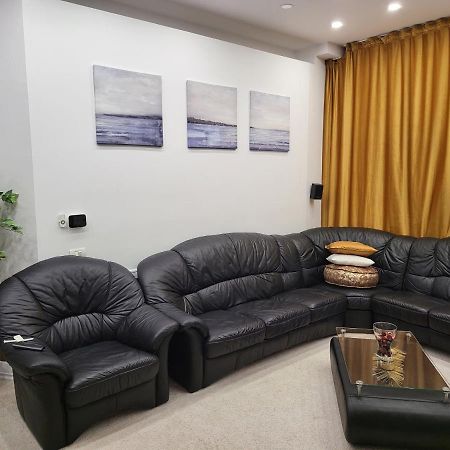Large Luxury Apartment - Penthouse - Terrace Бухарест Экстерьер фото