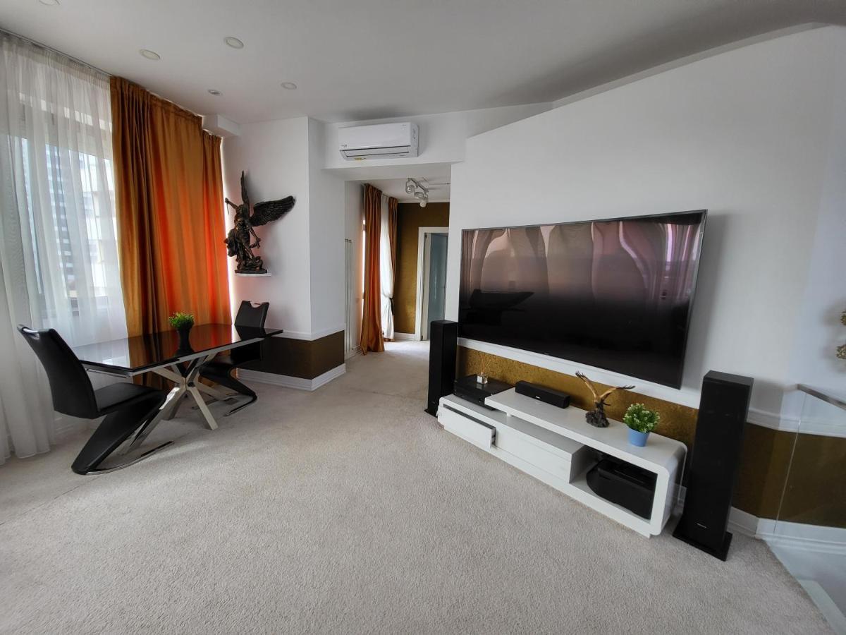 Large Luxury Apartment - Penthouse - Terrace Бухарест Экстерьер фото